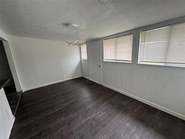 Foto del edificio - 4704 Pemberton Ln