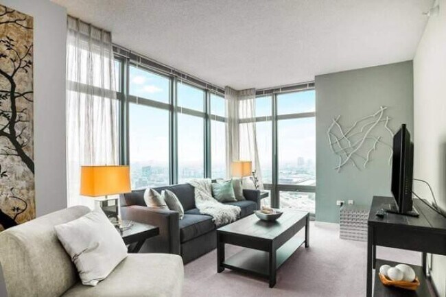Building Photo - 2 bedroom in Chicago IL 60654