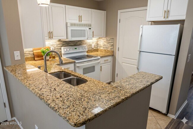 Foto del edificio - 1701 E Colter St