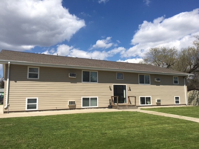 Exterior - 425 8th Ave NE