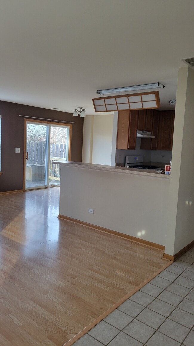 Foto del edificio - 901 Wedgewood Cir