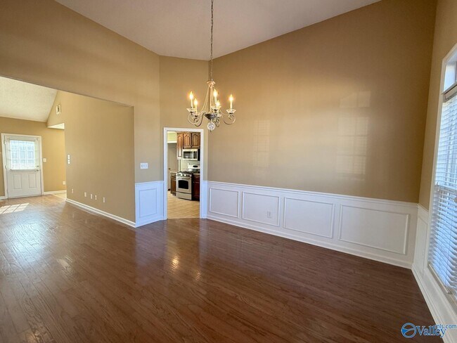 Foto del edificio - 176 Timber Oak Rd