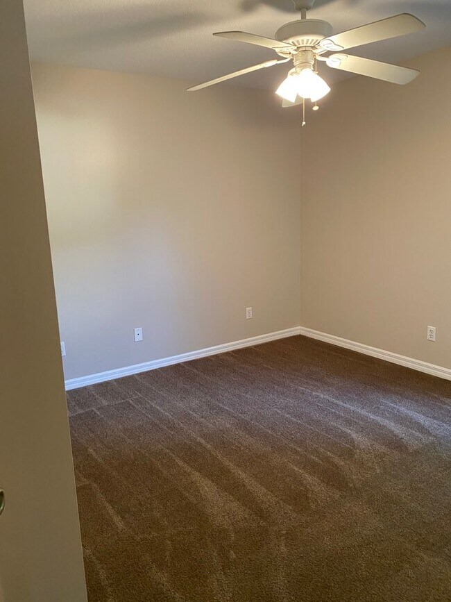 Foto del edificio - 2 bedroom, 2 bath home for rent