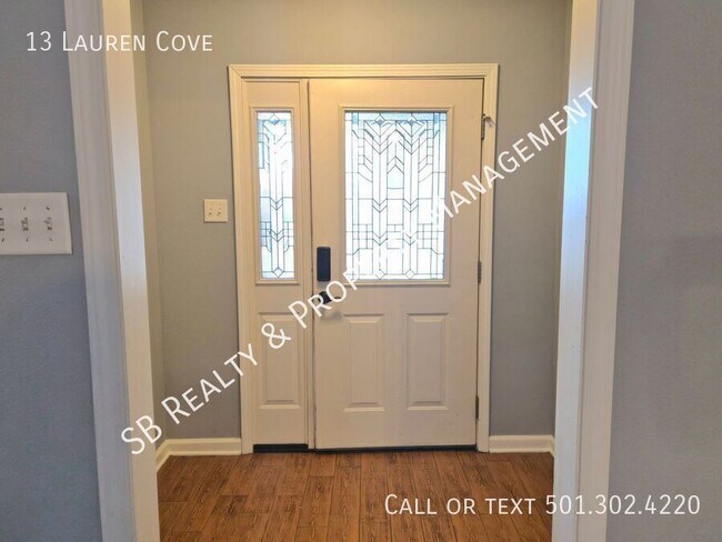 Foto del edificio - 13 Lauren Cove