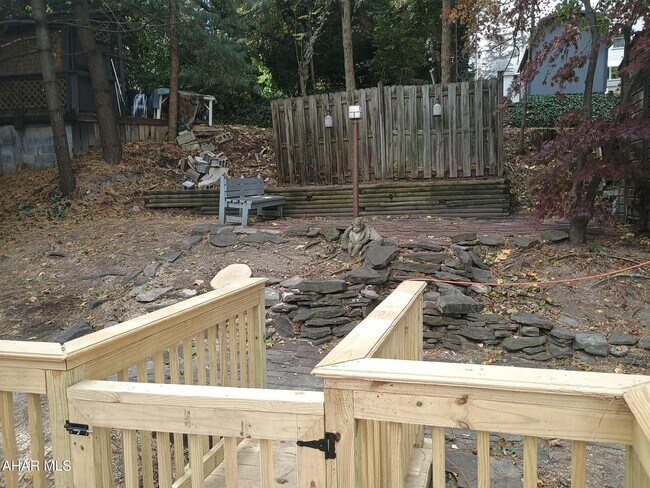 Foto del edificio - 106 Ruskin Dr