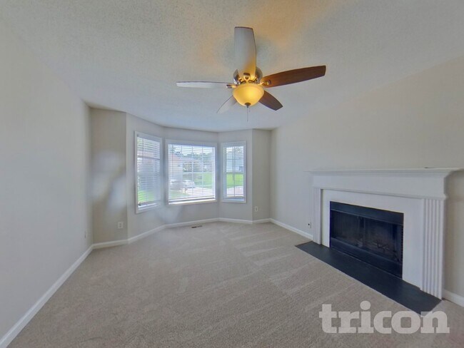 Building Photo - 708 Newport Dr