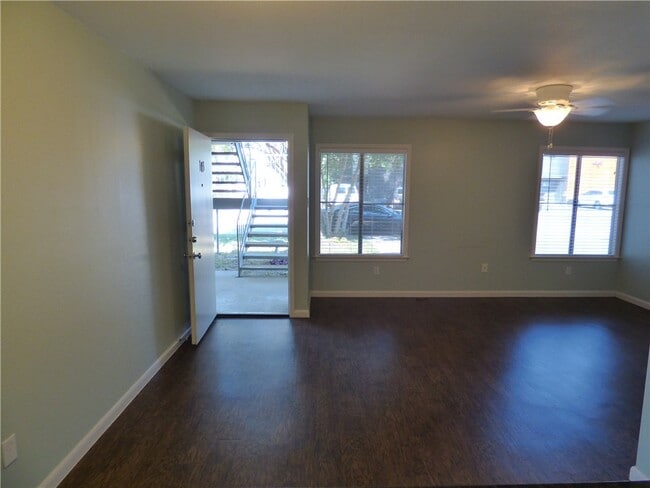 Building Photo - 4533 Avenue A