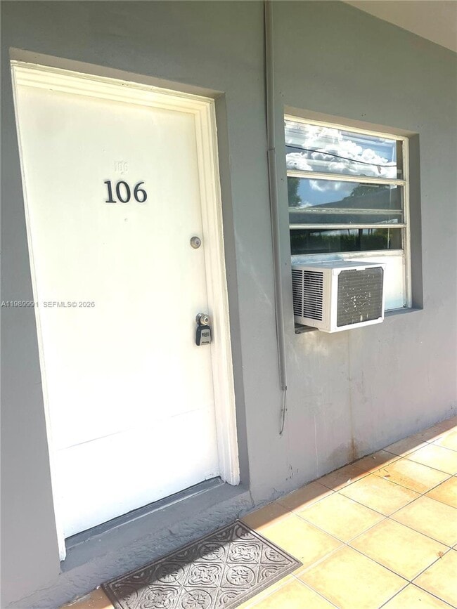 Foto del edificio - 9375 SW 40th Terrace