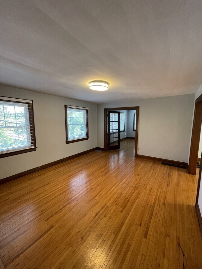 Building Photo - Cliffside Apartments