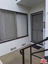 Building Photo - 5350 W 57th St