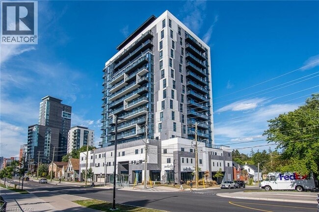 Building Photo - 128 King St N