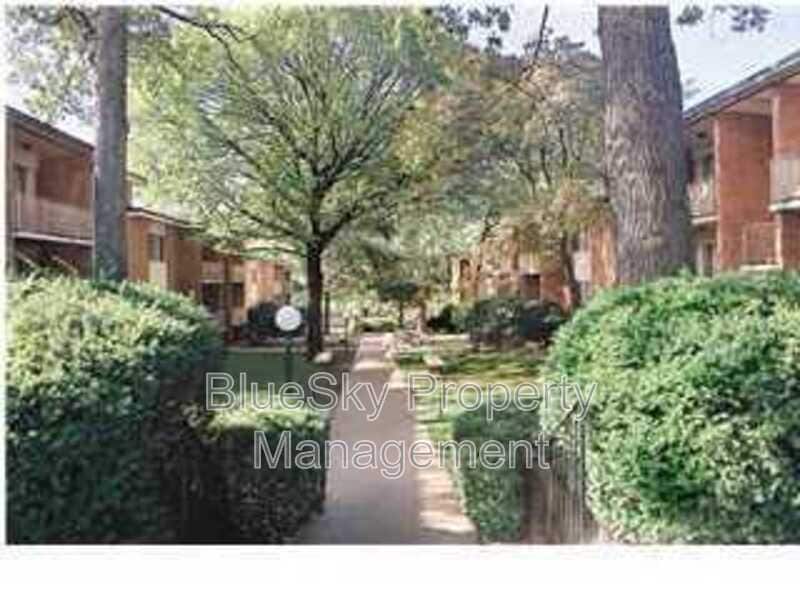 Primary Photo - 1800 Jefferson Park Ave