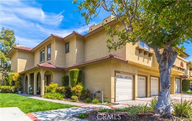 Foto del edificio - 25261 Tanoak Ln