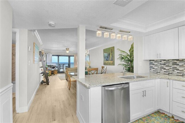 Foto del edificio - 10310 S Ocean Dr