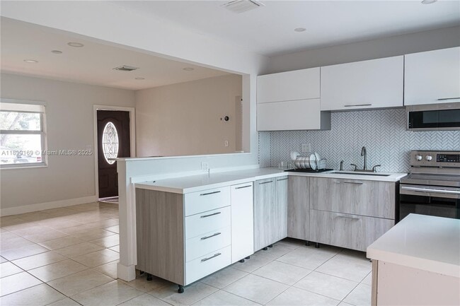 Building Photo - 2842 Jackson St