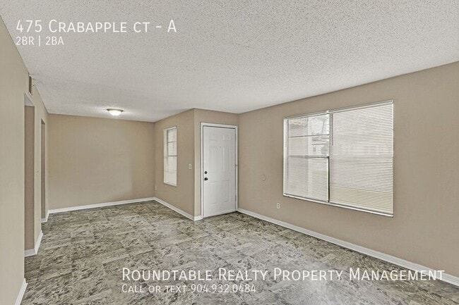 Foto del edificio - 475 Crabapple Ct