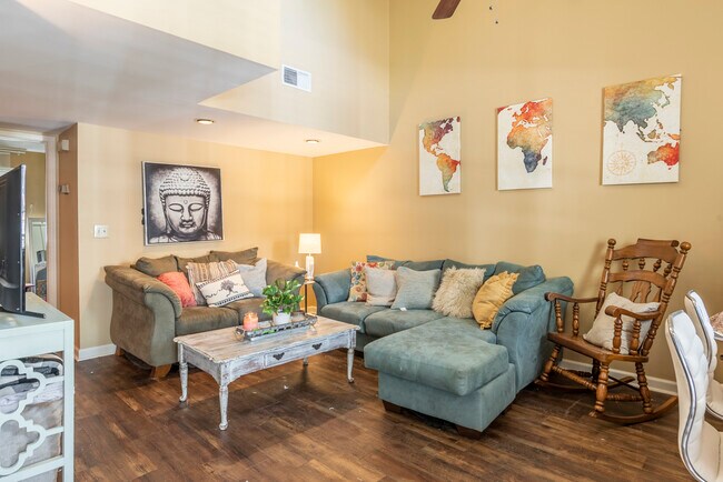 Foto del edificio - 518 E Gillespie St