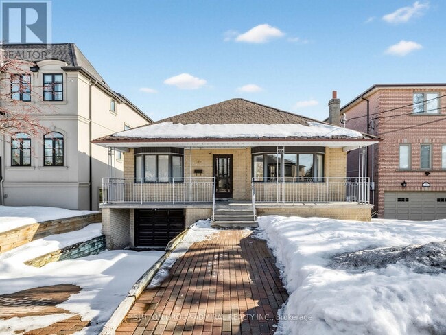 Building Photo - 157 Hillmount Ave