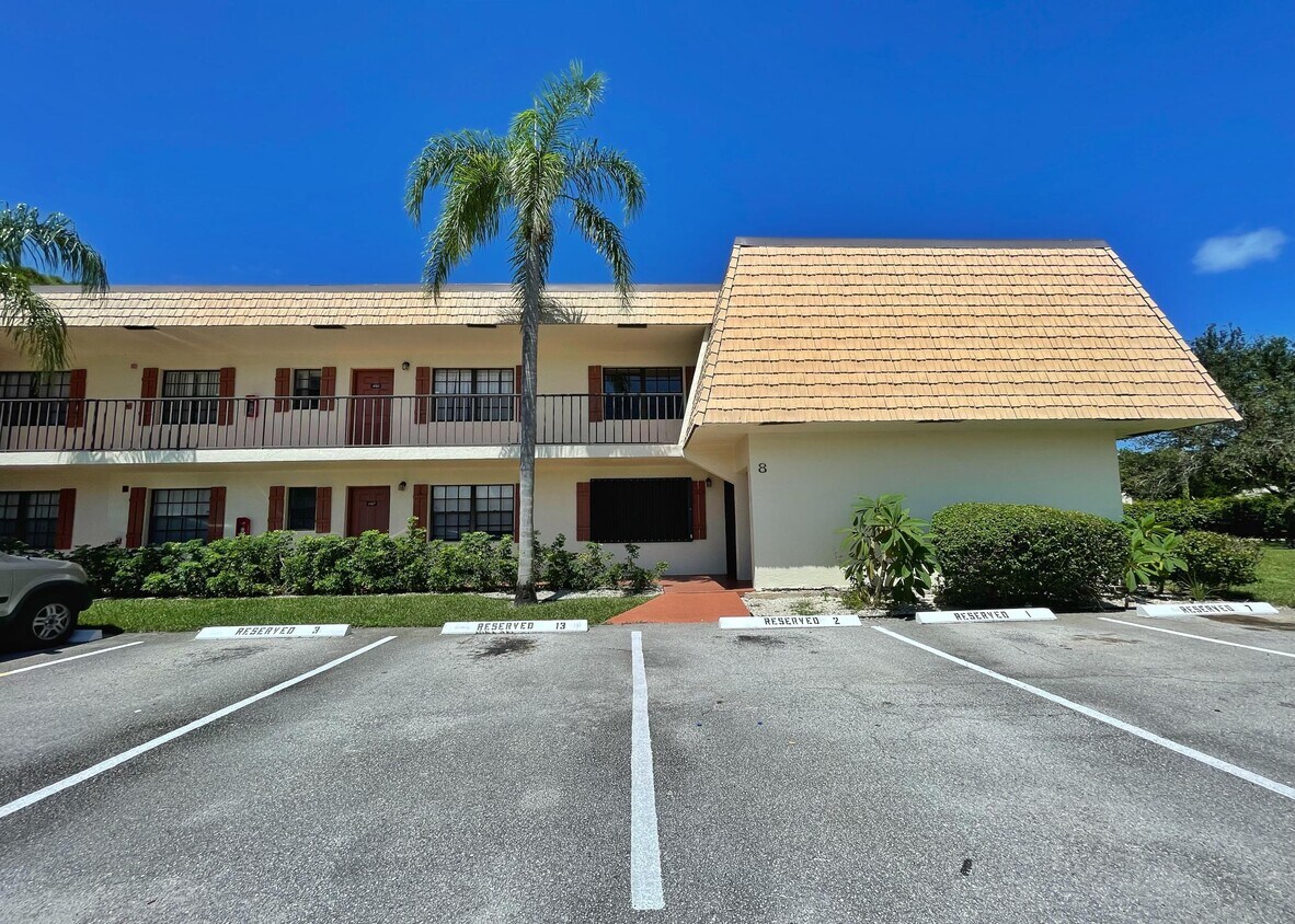 Primary Photo - 4183 Oak Terrace Dr