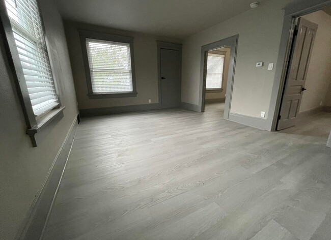Foto del edificio - 3172- 3172A N Holton St