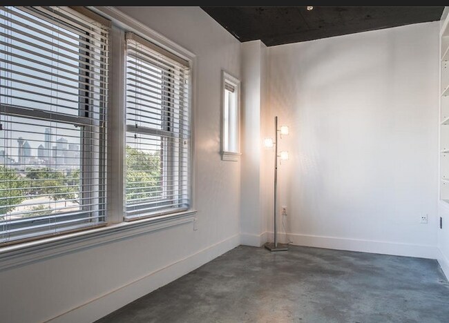 Building Photo - 329 E Colorado-153.27