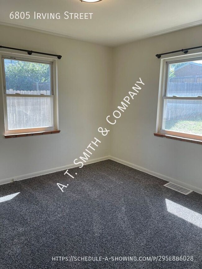 Foto del edificio - 6805 Irving St