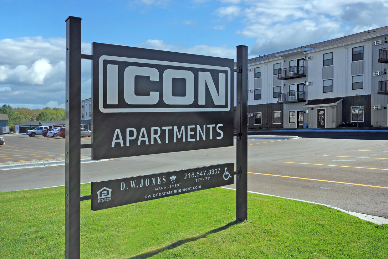 ICONO - Icon Apartments