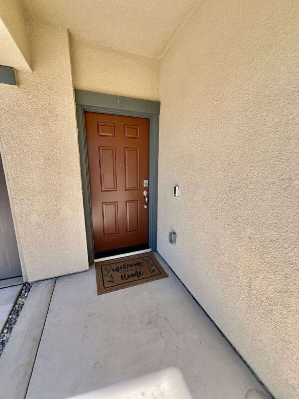 Building Photo - 3215 Center Dr