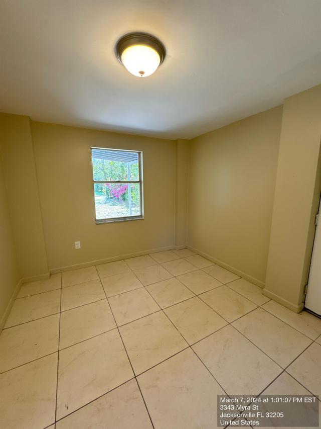 Foto del edificio - 3 bedroom in Jacksonville FL 32205
