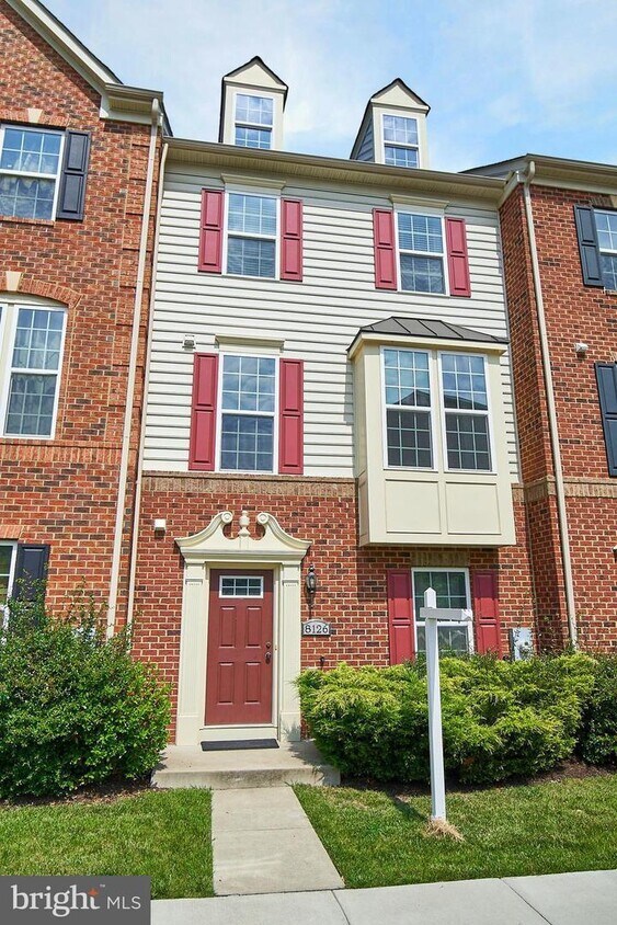 8126 S Channel Dr, Greenbelt, MD 20770 Townhome Rentals in Greenbelt