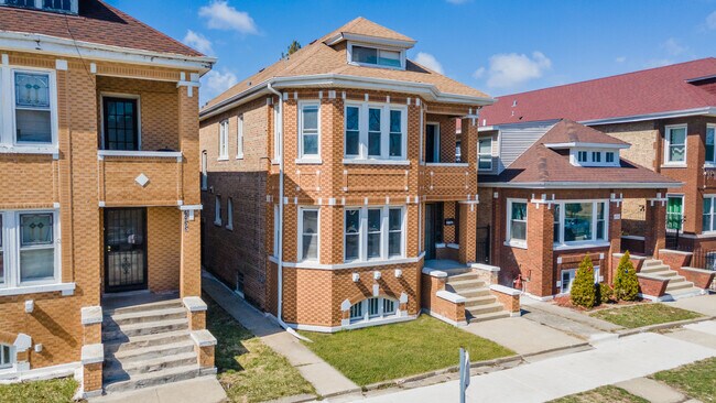 Foto del edificio - 6954 S Maplewood Ave