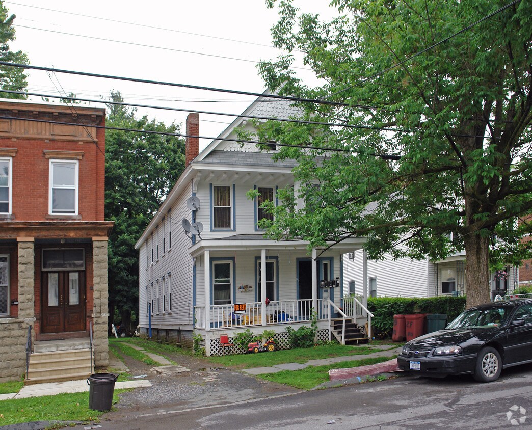 Primary Photo - 1711 Highland Ave