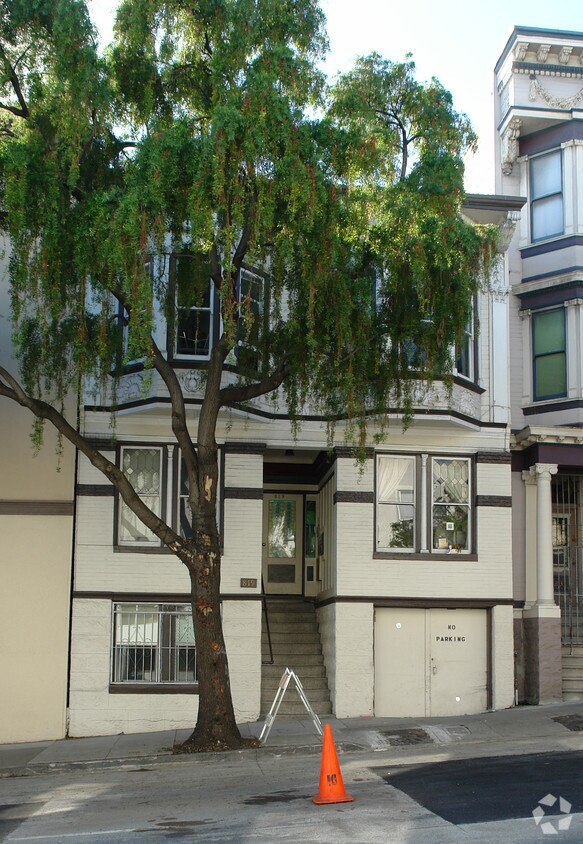 Building Photo - 819 14th St