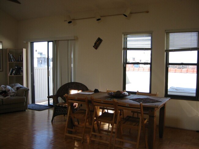 Foto del edificio - New Allston Listing!!
