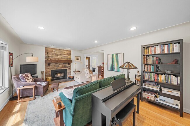 Foto del edificio - 2854 Parkridge Dr