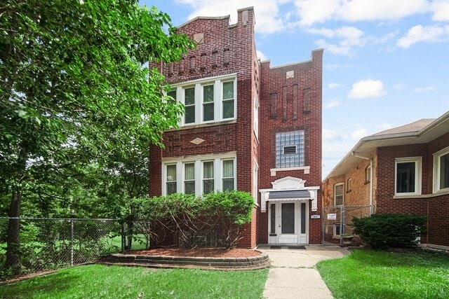 Foto del edificio - 1007 S Austin Blvd