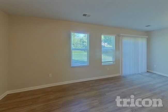 Building Photo - 312 Winston Ln