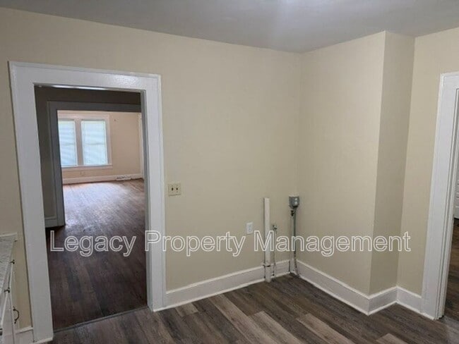Building Photo - 1511 Albright Ave