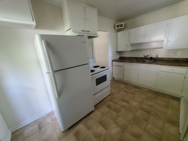 Building Photo - 508 Walter Ct