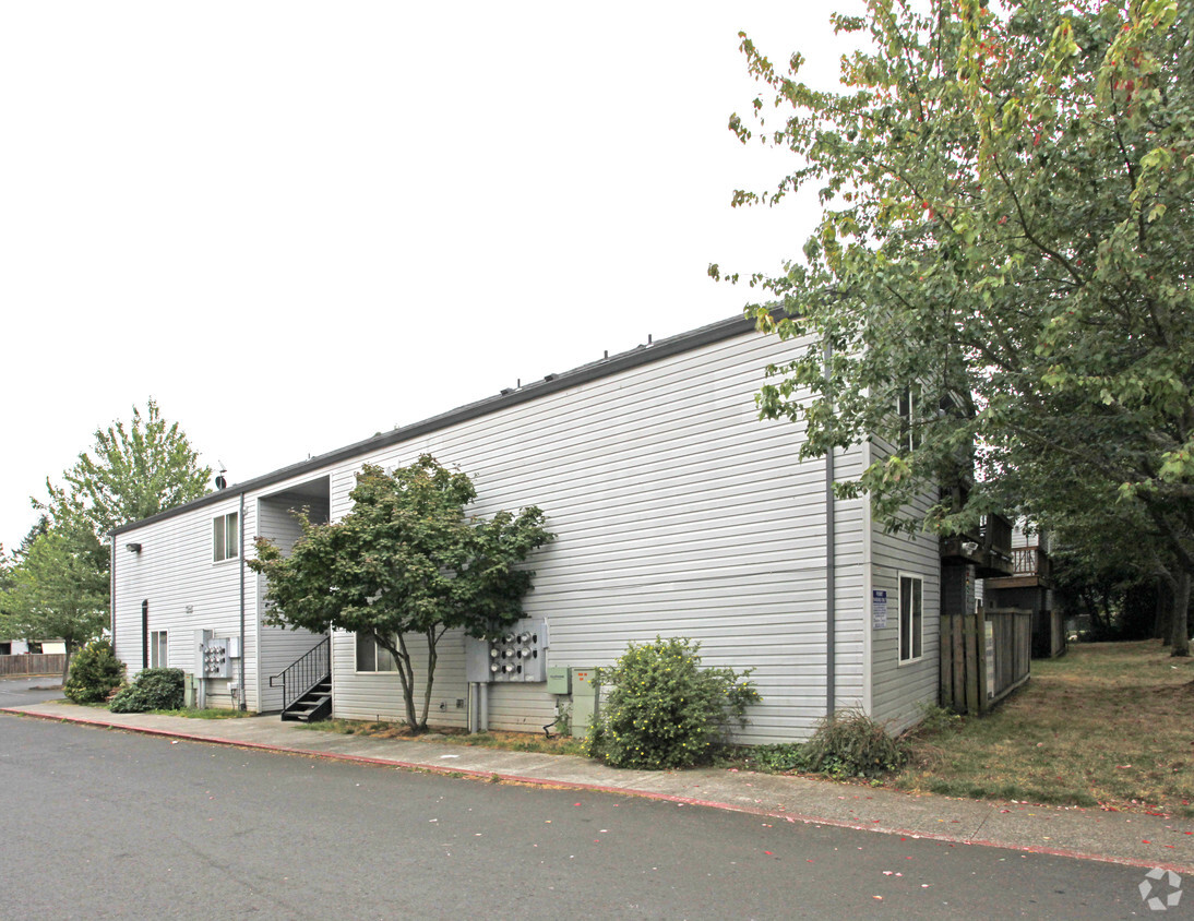 Building Photo - Concord Village Apartments