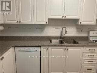 Building Photo - 3300 Don Mills Rd.