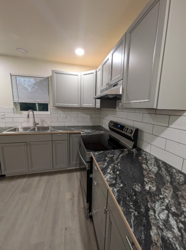Foto principal - 541 Taylor Ave