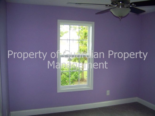 Building Photo - 122 Sandy Tingen Ct