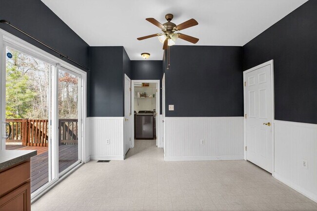 Building Photo - 47106 Green Leaf Ct