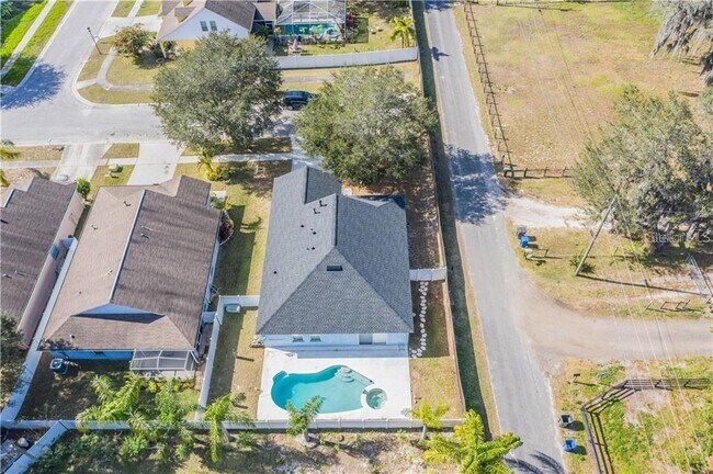 Foto del edificio - 619 Schooner Bay Ct