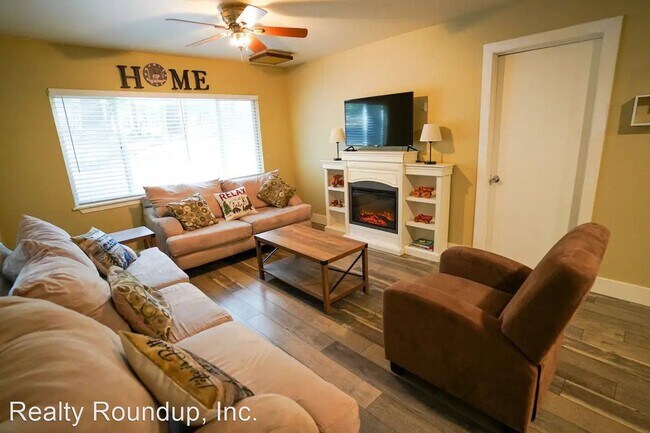 Foto del edificio - 2 br, 1.5 bath House - 2934 Alder Dr