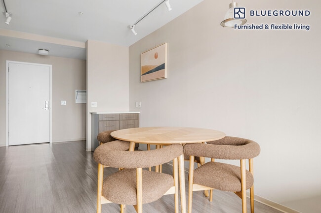 Building Photo - 1 Nashua St