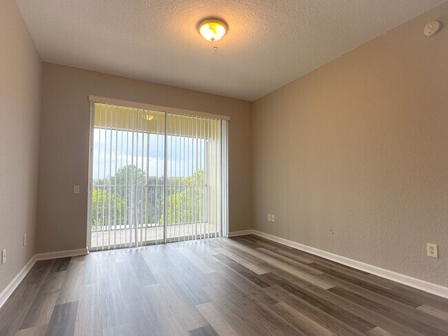 Building Photo - 3344 Robert Trent Jones Dr