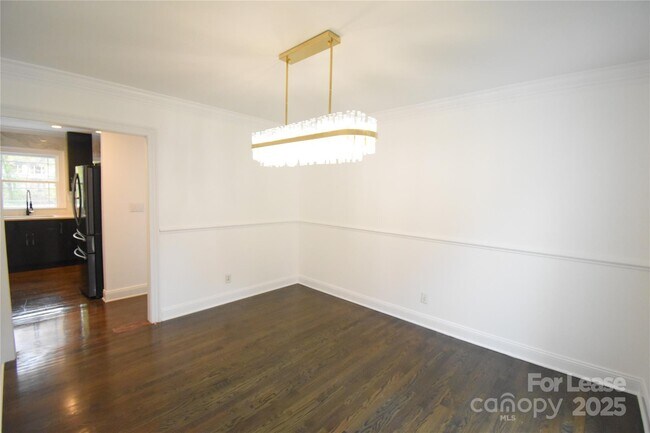 Foto del edificio - 4128 Carmel Forest Dr