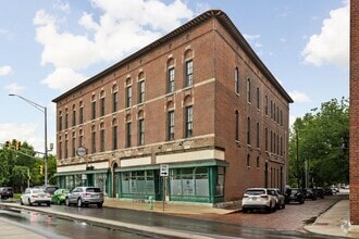 Building Photo - 970 Fort Wayne Ave